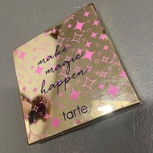 tarte make magic happen eye shadow pallet!